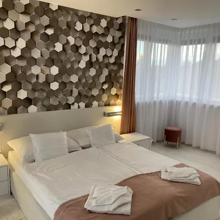 Amira & Wellness * Nagykallo