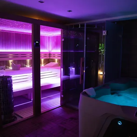 Amira & Wellness Apartment